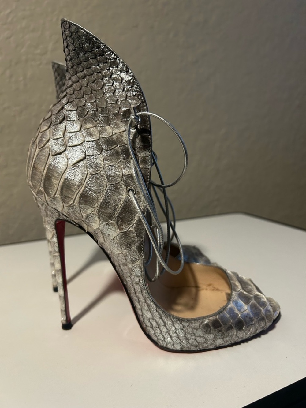 Authentic Christian Louboutin Megavamp Silver Snakeskin Lace-Up Stiletto Pumps
